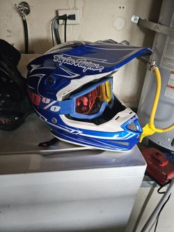 Dirtbike Helmet