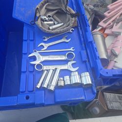 Snap on wrench in socket miscellaneous