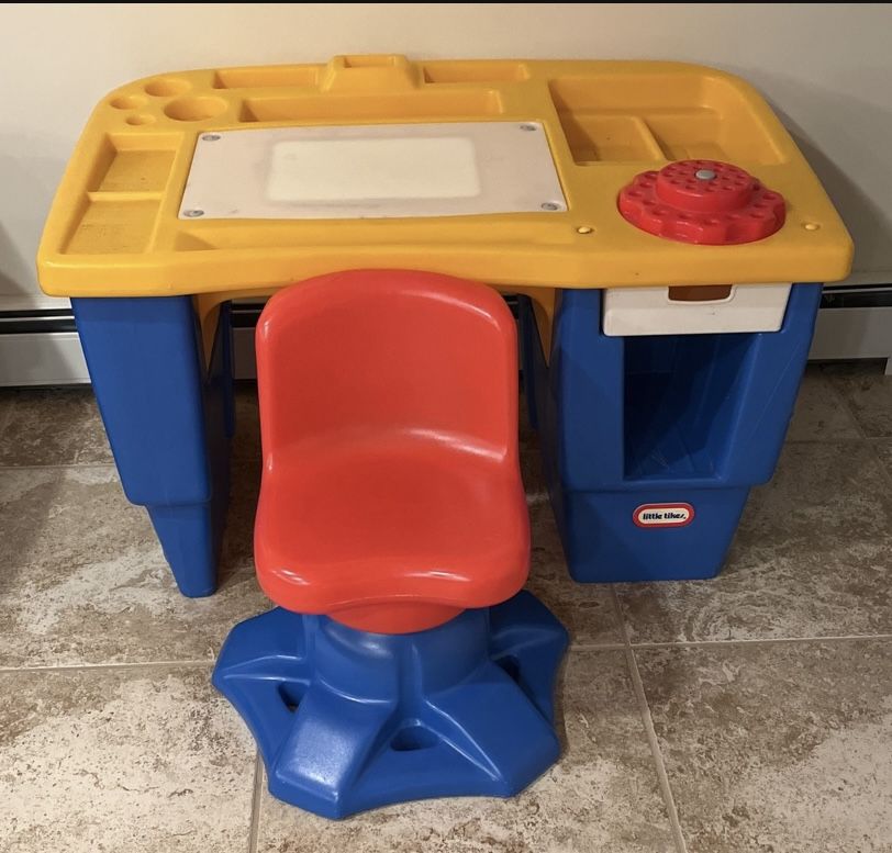 Kids Desk 