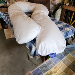 Pregnancy Pillow
