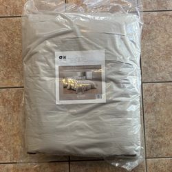 Brand new Queen Size Beige Comforter