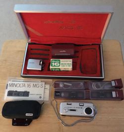 Minolta 16 MG- S Camera w/accessories