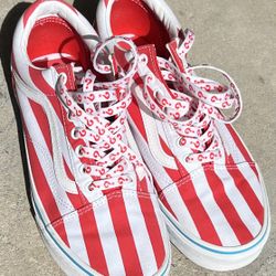 Where’s Waldo Old Skool Vans sz 9