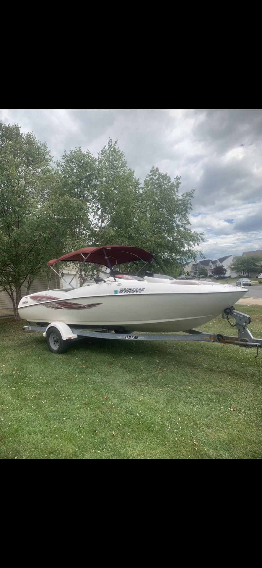 Photo 2001 yamaha ls2000 yet boat