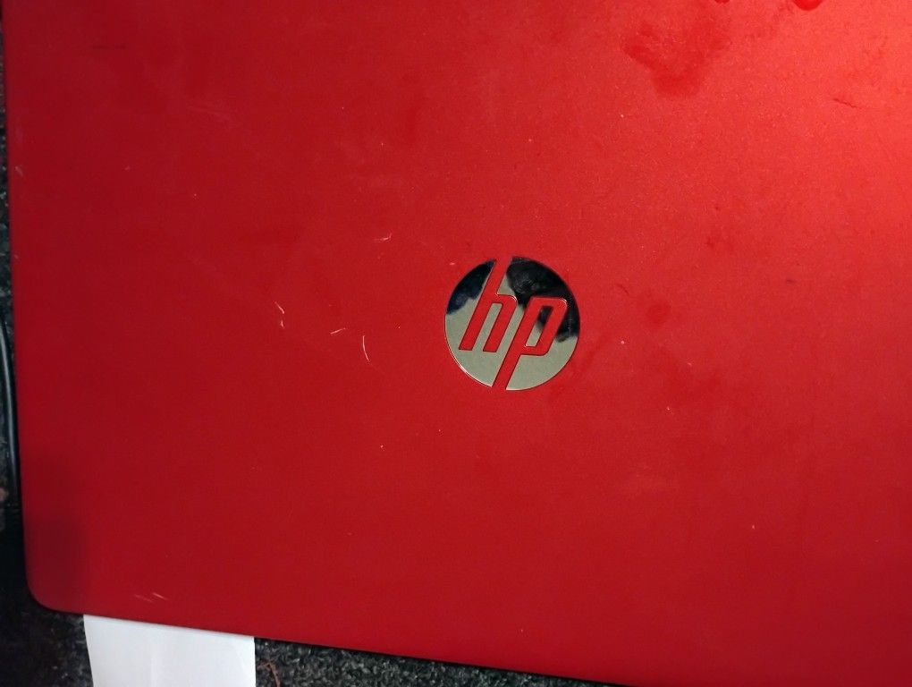 HP 15.6 "Laptop Silver N5000 4GB Ram 128 GBSSP Windows 10