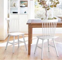 Set of 2 White Spindle Back Dining Chairs