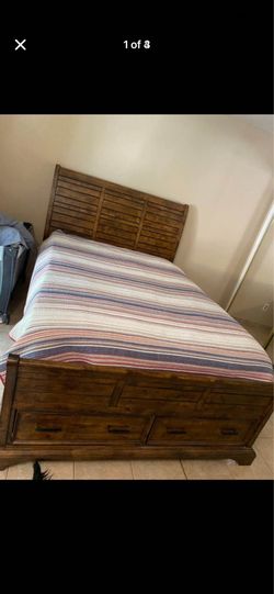 Queen bed