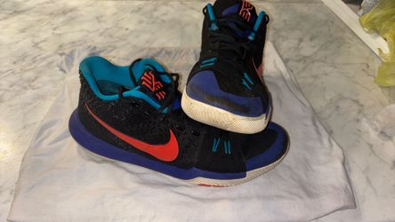 Nike Kyrie 3 Light
