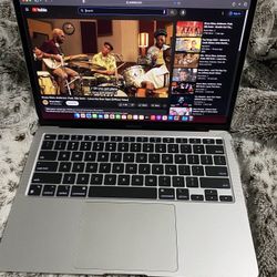 Macbook Air 13 Inch M1 New Condition 
