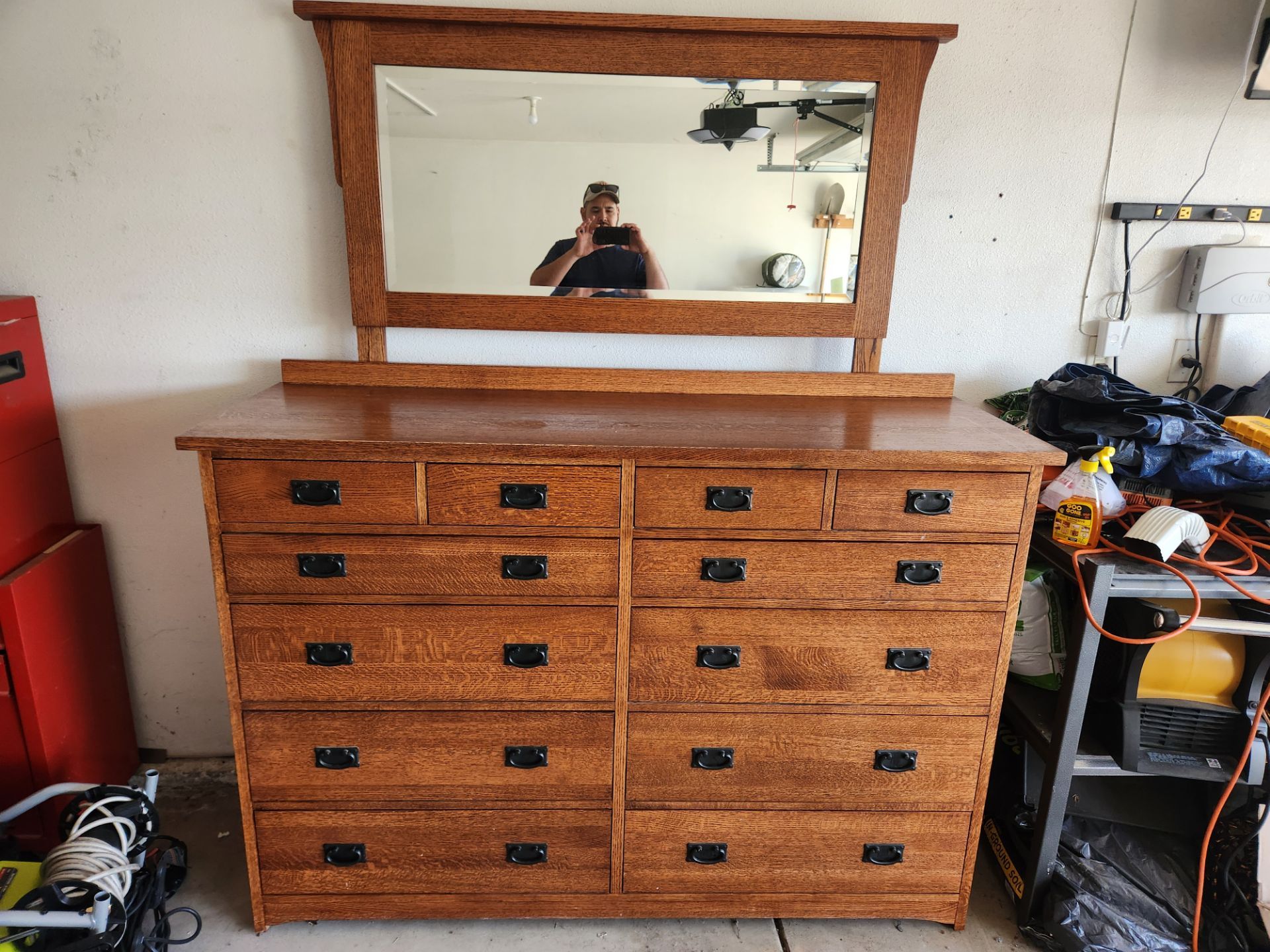 Dresser mirror set