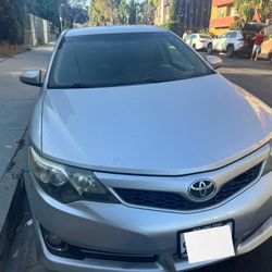 Toyota Camry 2014 - Clean title, 221,000 Miles 