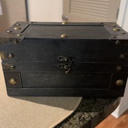 Brand New Decor Box For A Coffee Table, Etc. Great To Put Your Tv Controller In, Etc.