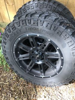 Ford 6 lug helo with mickey thompson 35x12.50r20