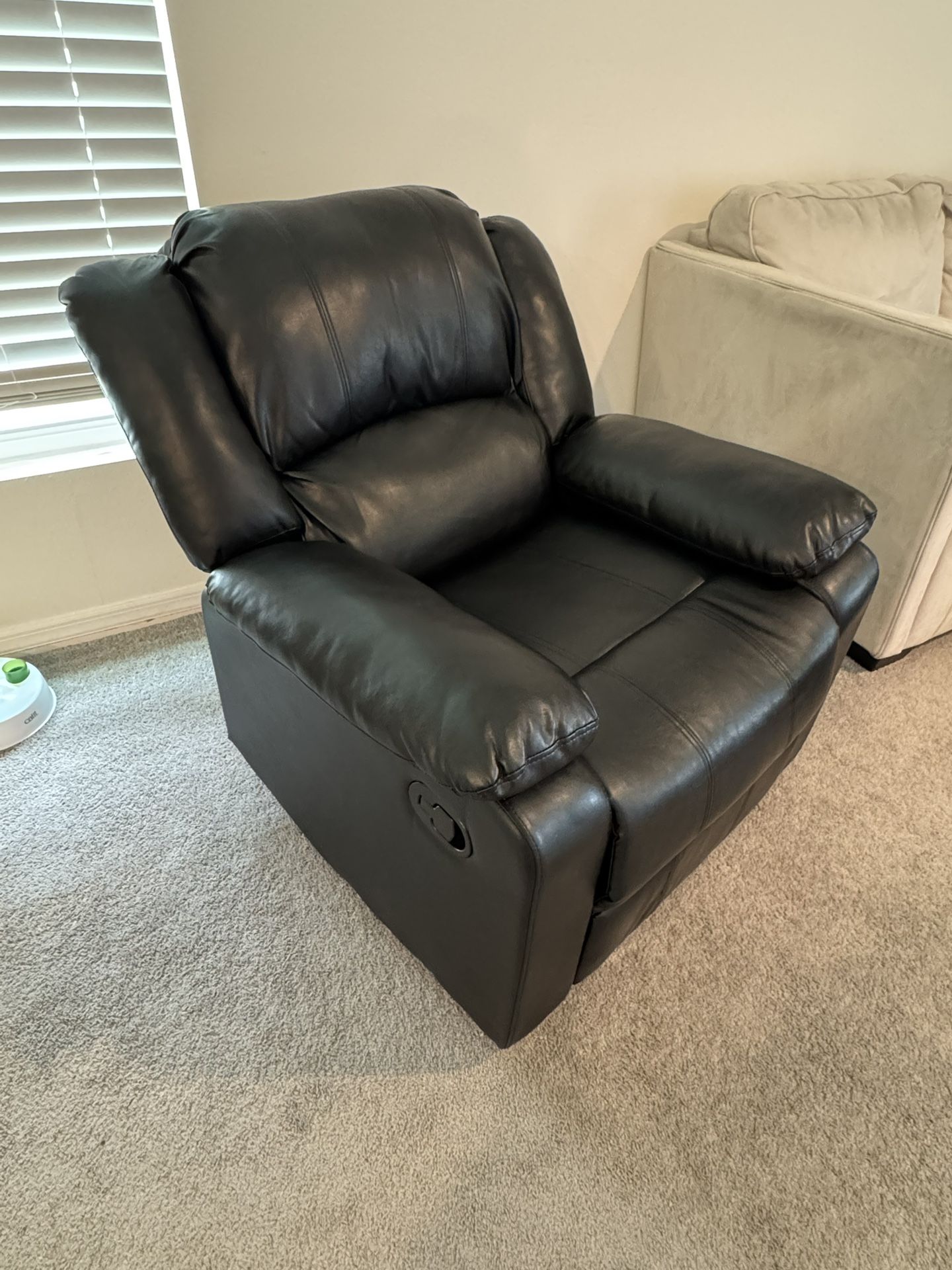 Recliner Couch chair.