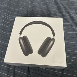 Airpod Maxes 