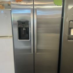Refrigerator, Gas Stove And Dishwasher Set