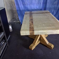 Onyx Table