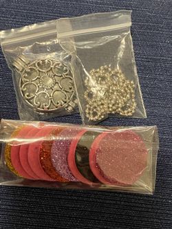 Aromatherapy Diffuser Necklace - Heart 1