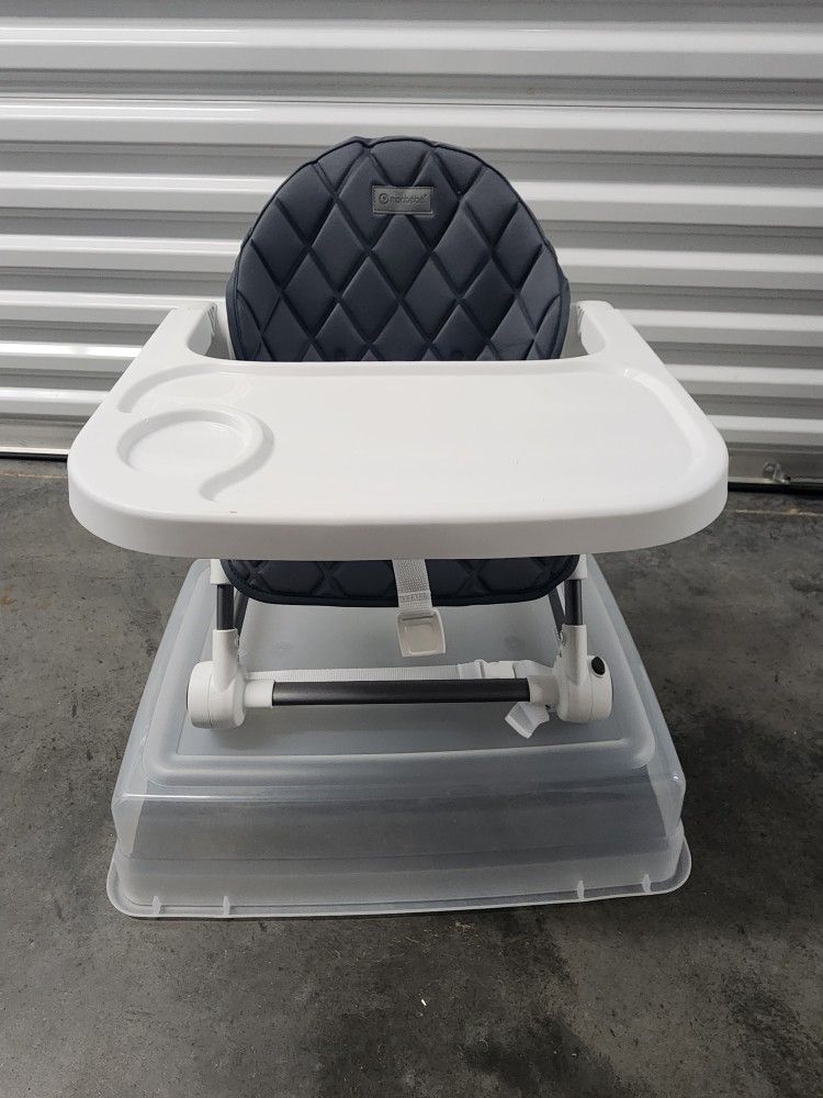 Collapsible Portable High Chairs 