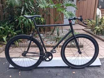 Fixed Gear / Fixie / Single Speed Bike / Bicycle