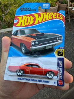 Hotwheels 1970 CUSTOM PLYMOUTH ROAD $5
