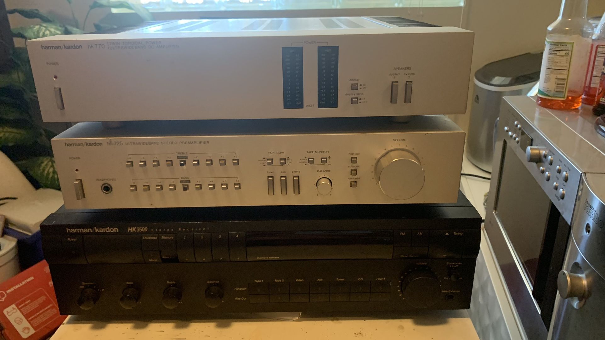 Harman/Kardon HK770 Amplifier & HK725 Preamplifier
