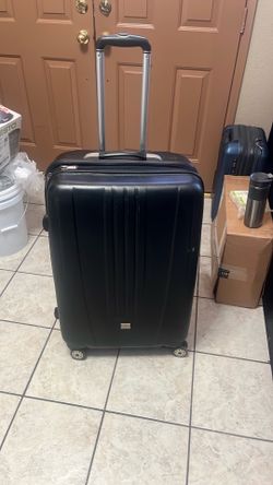 28 inches check in Ricardo luggage
