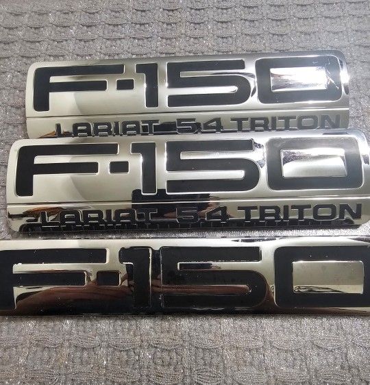 Ford Fenders Badges OEM