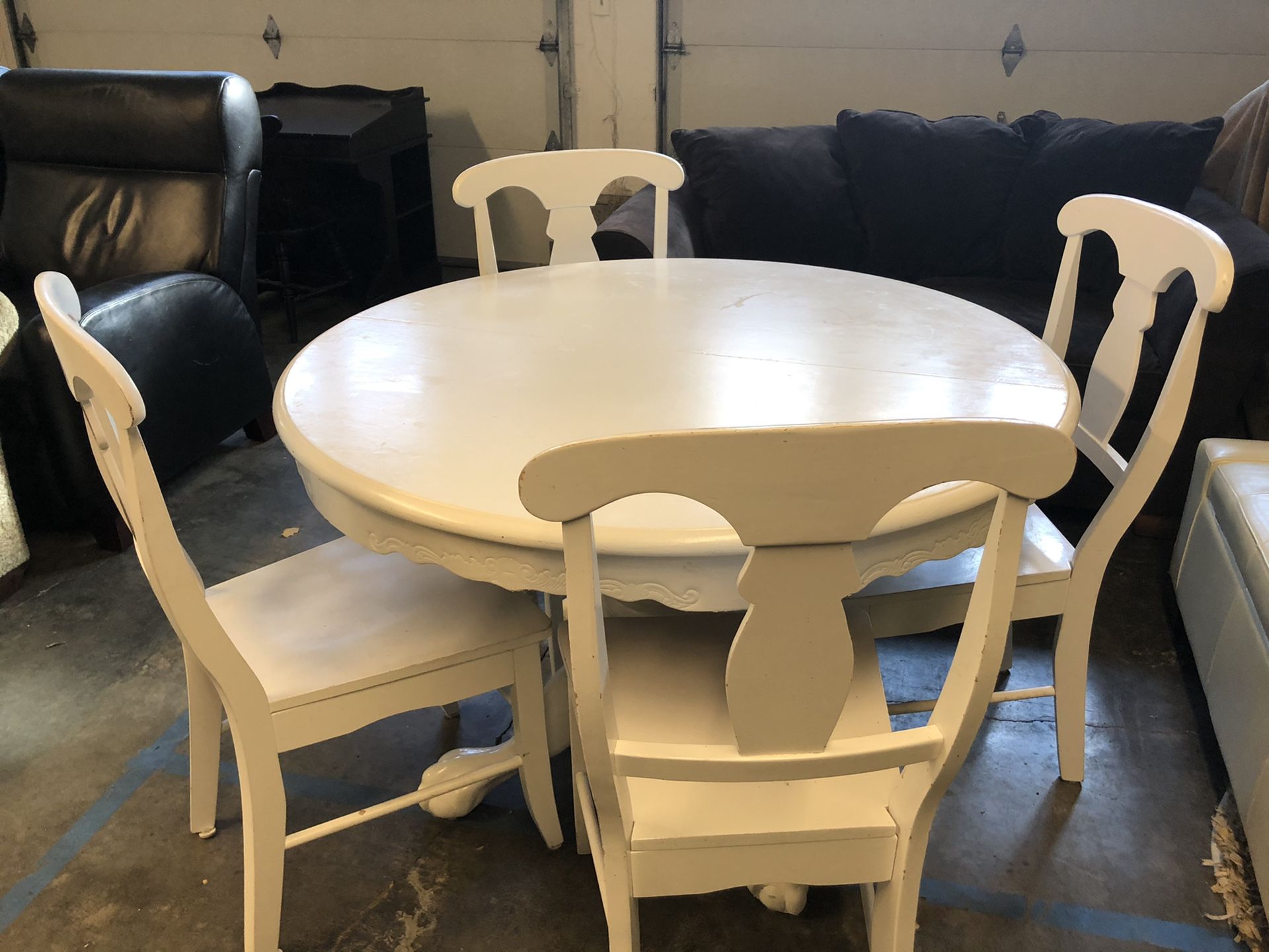 Kitchen Table and Chairs