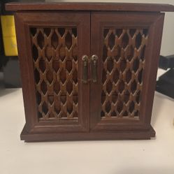Vintage Wooden Musical Jewelry Box