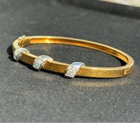 Art-Deco Jewelry 18k solid Yellow Gold natural diamonds 0.50CTW oval bangle 7.00” 21.0 grams 4.30mm