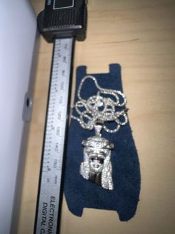 925 Silver Chain And Jesus Pendant