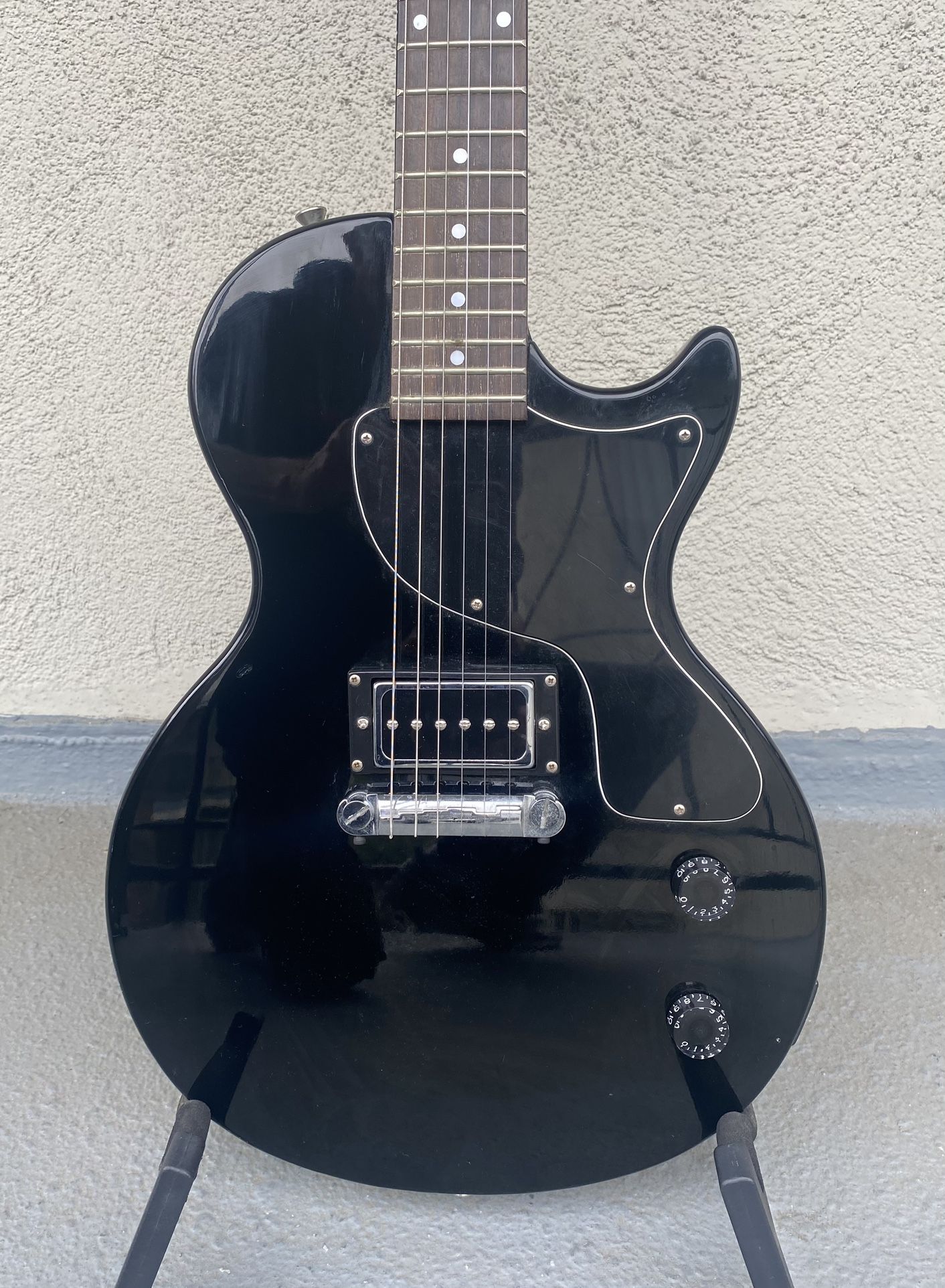 AVAILABLE Epiphone Les Paul Junior w P94 Pickup! Please Read The Description BEFORE You Message Me