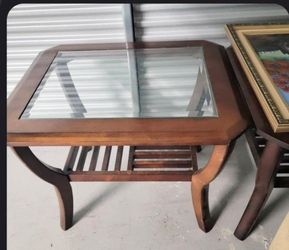Make a Cash Offer Cool Looking Wood and Glass Top Tables