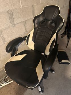 Game chair