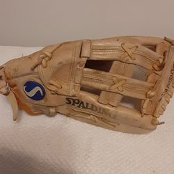 Spaulding Left Handed Baseball Glove