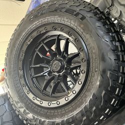 Vendo Rines Nuevos 17x9 De Qncho De 6-139.7 Lugs Comando Tires 265/70/R17 Falkem ✅🔥💯
