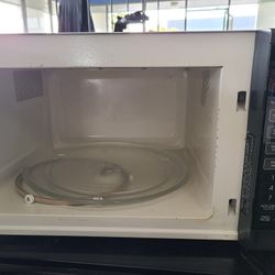 Sharp Carousel Microwave Oven