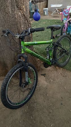 Full suspension with front dicsbrake mountain bikes