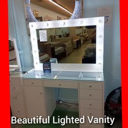 🥰 Beautiful Lighted Vanity