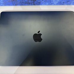 MacBook Air 13” M3 256GB