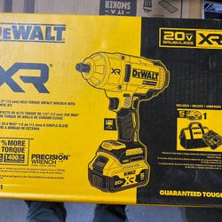 DEWALT XR 20-volt Max Variable Brushless 1/2-in Drive Cordless Impact Wrench (Battery and Charger Included)