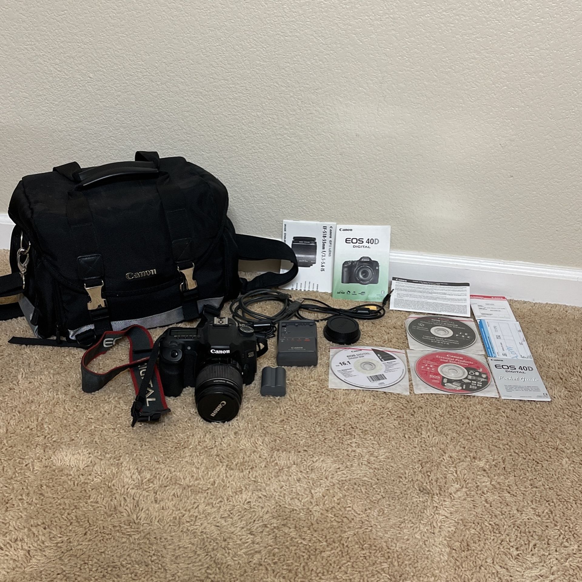 Canon EOS 40D Digital SLR Camera/Sigma 18 200mm Zoom Lens Bag and