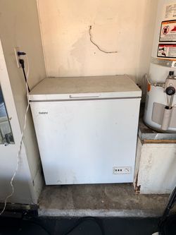 Galanz Chest Deep Freezer – $125 OBO