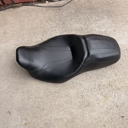 Harley Davidson touring seat