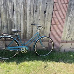 Antique Schwinn Lady’s Bike