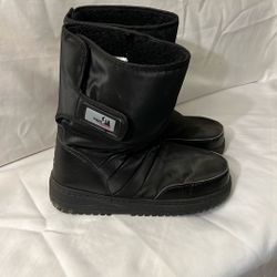 Snow Boots Mens  Sz 7