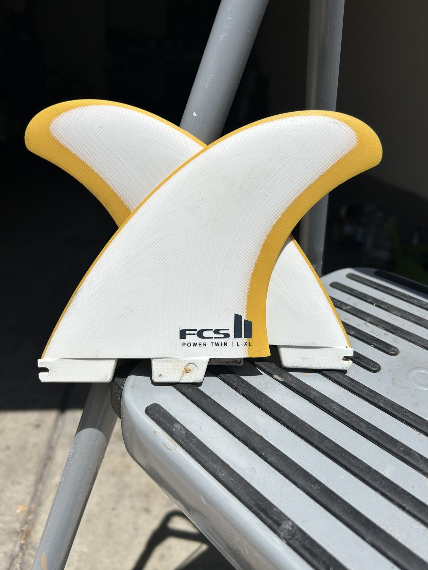 Fcs II Surfboard Twin Fins