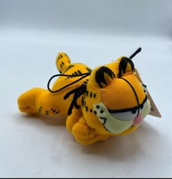 GARFIELD Small Poppy 5" Plush Laying Down