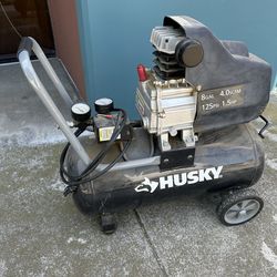 Husky 8 gallon Air Compressor